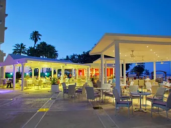 Отель GOLDEN COAST HOTEL 4*