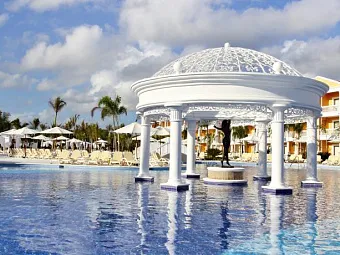 Отель LUXURY BAHIA PRINCIPE AMBAR GREEN 5*