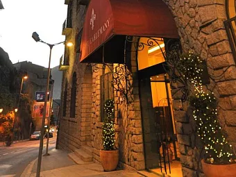 Отель CARLEMANY 4*