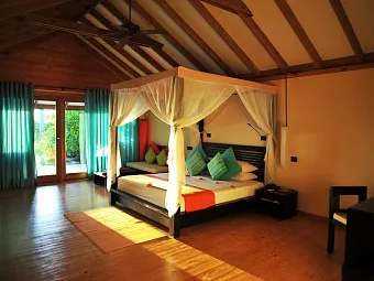 CANAREEF RESORT MALDIVES (HERATHERA ISLAND RESORT) 4*