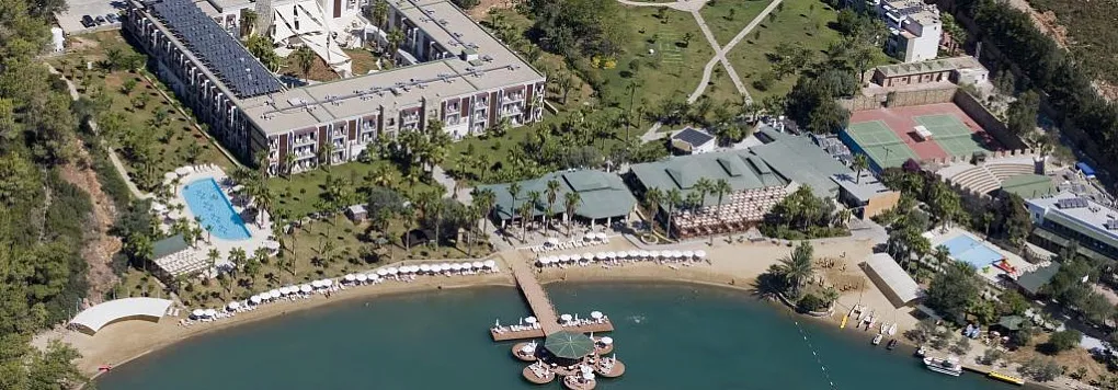 Отель CRYSTAL GREEN BAY RESORT & SPA 5*