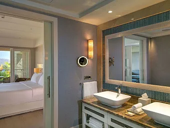 CARESSE A LUXURY COLLECTION RESORT & SPA 5 *