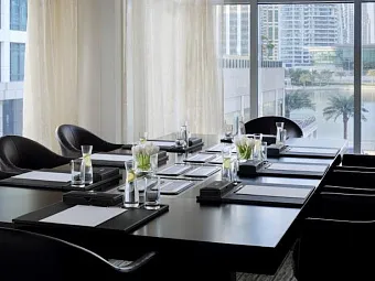 Отель MOVENPICK HOTEL JUMEIRAH LAKES TOWERS 5*
