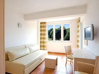Отель VALAMAR CLUB TAMARIS 4*