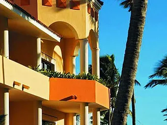 Здание отеля GRAND BAHIA PRINCIPE BAVARO 5*
