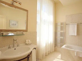  Отель SAVOY WESTEND HOTEL 5*