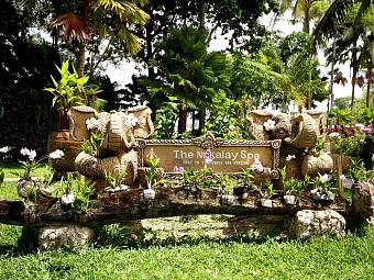 THAVORN BEACH VILLAGE & SPA 4*