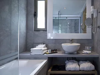 Отель KONTOKALI BAY RESORT & SPA 5*
