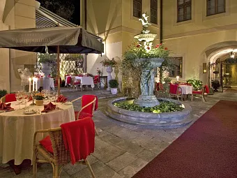 Отель ALCHYMIST GRAND HOTEL & SPA 5*
