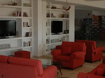 Отель NIFOREIKA BEACH HOTEL & BUNGALOWS 3*