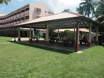 Отель PARADISE BEACH HOTEL 3*