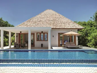 Deluxe Beach Residence With Pool