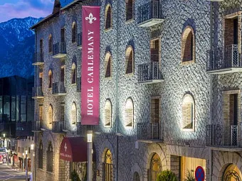 Отель CARLEMANY 4*
