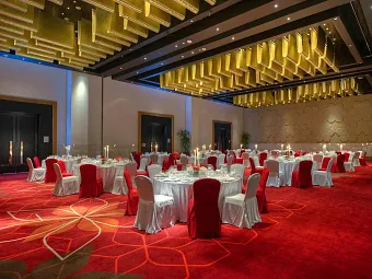 Отель CROWNE PLAZA ABU DHABI YAS ISLAND 5*