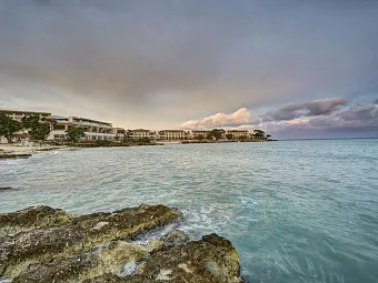 HIDEAWAY AT ROYALTON NEGRIL RESORT 5*  
