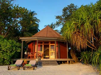 Отель KOMANDOO ISLAND RESORT 4*