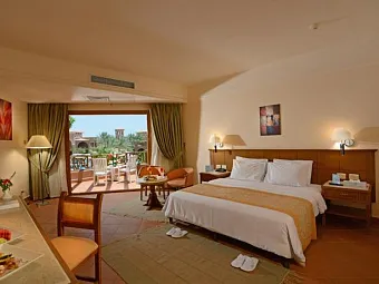 SEA GARDENS 4*