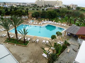  Бассейн отеля CRYSTAL SPRINGS BEACH HOTEL 4*