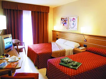 Номер в отеле GOLDEN BAHIA DE TOSSA 4*