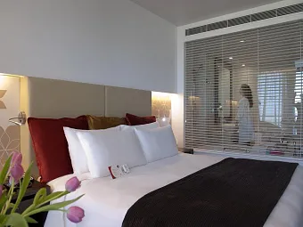 Отель CROWNE PLAZA ABU DHABI YAS ISLAND 5*