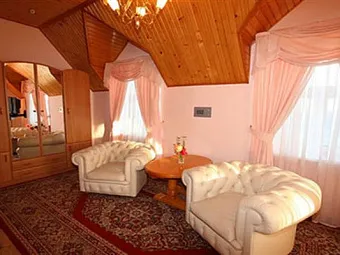 Курортный комплекс СОСНОВАЯ РОЩА 4*