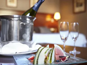 Отель GOLDEN TULIP ANDORRA FENIX HOTEL 4*