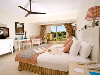 Отель SUNRISE GRAND SELECT CRYSTAL BAY 5*. Номера повышенной комфортности