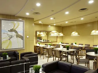 Отель HOLIDAY INN ANDORRA LA VELLA 5*
