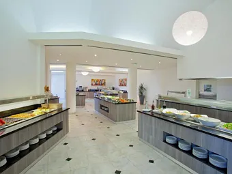 Отель GOLDEN COAST HOTEL 4*