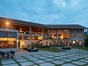 Отель THE CALM RESORT & SPA 4*
