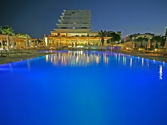  Отель VRISSIANA BEACH HOTEL 4*