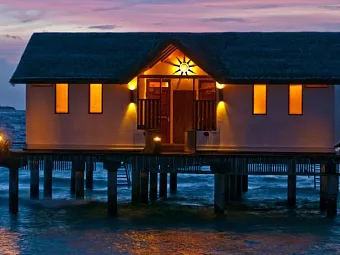 Отель REETHI BEACH RESORT 4*
