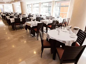 Отель CENTRIC ATIRAM 4*
