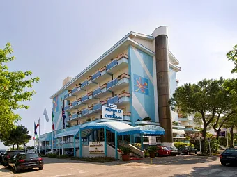  Отель MONACO & QUISISANA 4*