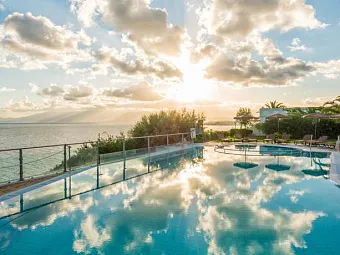 Отель NIFOREIKA BEACH HOTEL & BUNGALOWS 3*