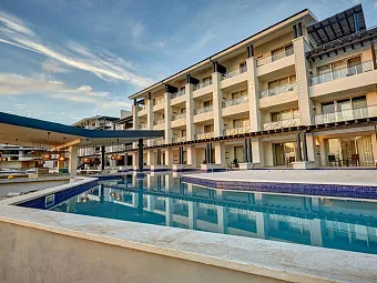 HIDEAWAY AT ROYALTON NEGRIL RESORT 5*  