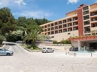 Отель NISSAKI BEACH HOTEL 4*