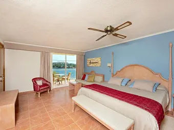 Отель  IBEROSTAR SUITES JARDIN DE SOL 4*