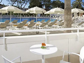 Отель IBEROSTAR CRISTINA 4*