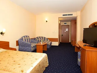 Отель TIARA BEACH 4*