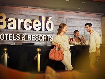  Ресепшен отеля BARCELO BAVARO BEACH 5*