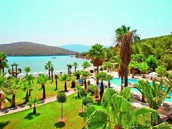 CRYSTAL GREEN BAY RESORT & SPA 5*