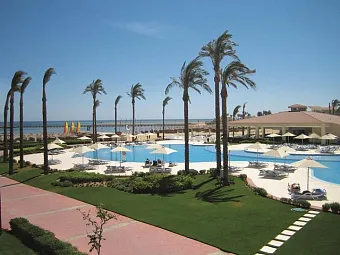 Отель CLEOPATRA LUXURY RESORT MAKADI BAY 5*