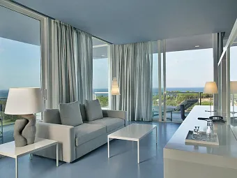 THE OITAVOS 5*