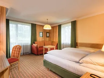 OESTERREICHISCHER HOF HOTEL 4* 