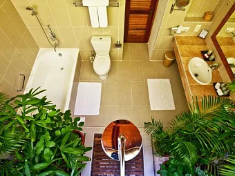 Отель REETHI BEACH RESORT 4*