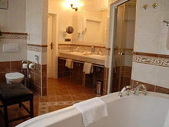  Отель BRISTOL LIVIA 5*