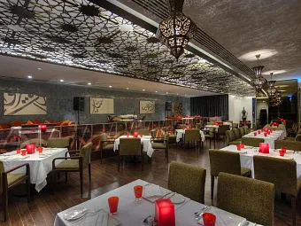 Отель CROWNE PLAZA ABU DHABI YAS ISLAND 5*