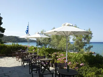Отель SIMANTRO BEACH 4*