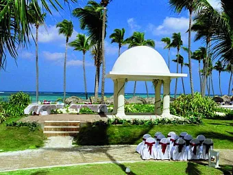 Свадебная церемония в отеле BAVARO PRINCESS ALL SUITES RESORT, SPA & CASINO 5*